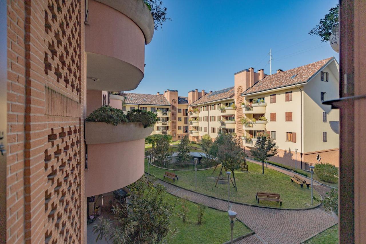 Milan Forum Camelia Guesthouse アッサーゴ エクステリア 写真